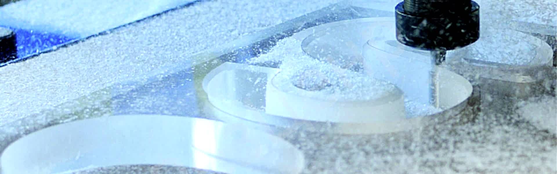 Фрезерная резка акрила (оргстекла), ПЭТ, полистирола