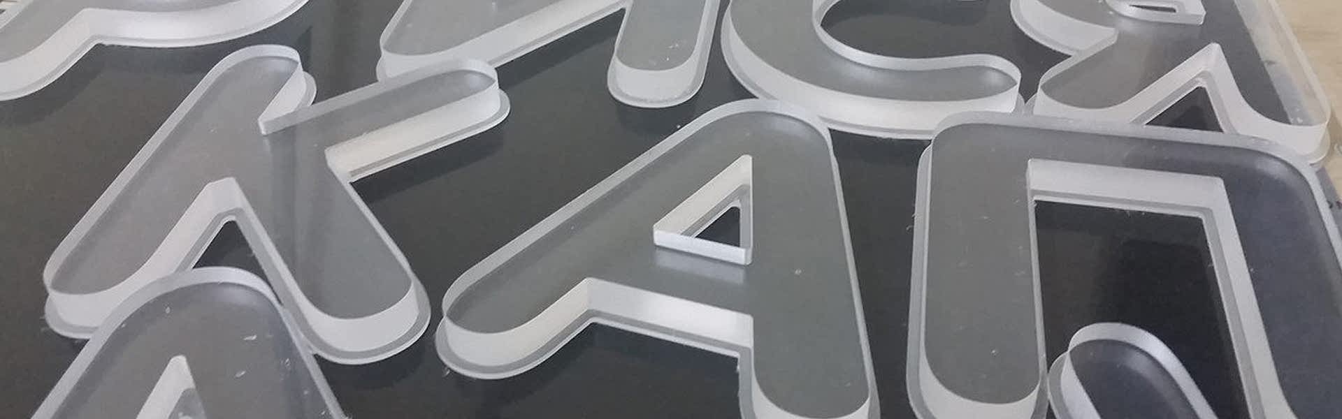 Фрезерная резка монолитного поликарбоната