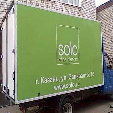 Реклама на бортах газели