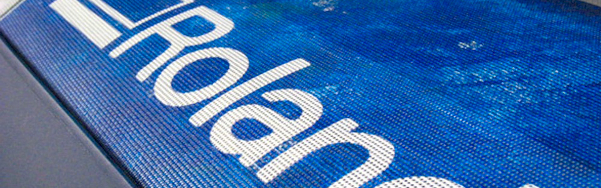 Печать на баннерной сетке