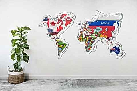 Пробковая настенная карта мира с флагами стран